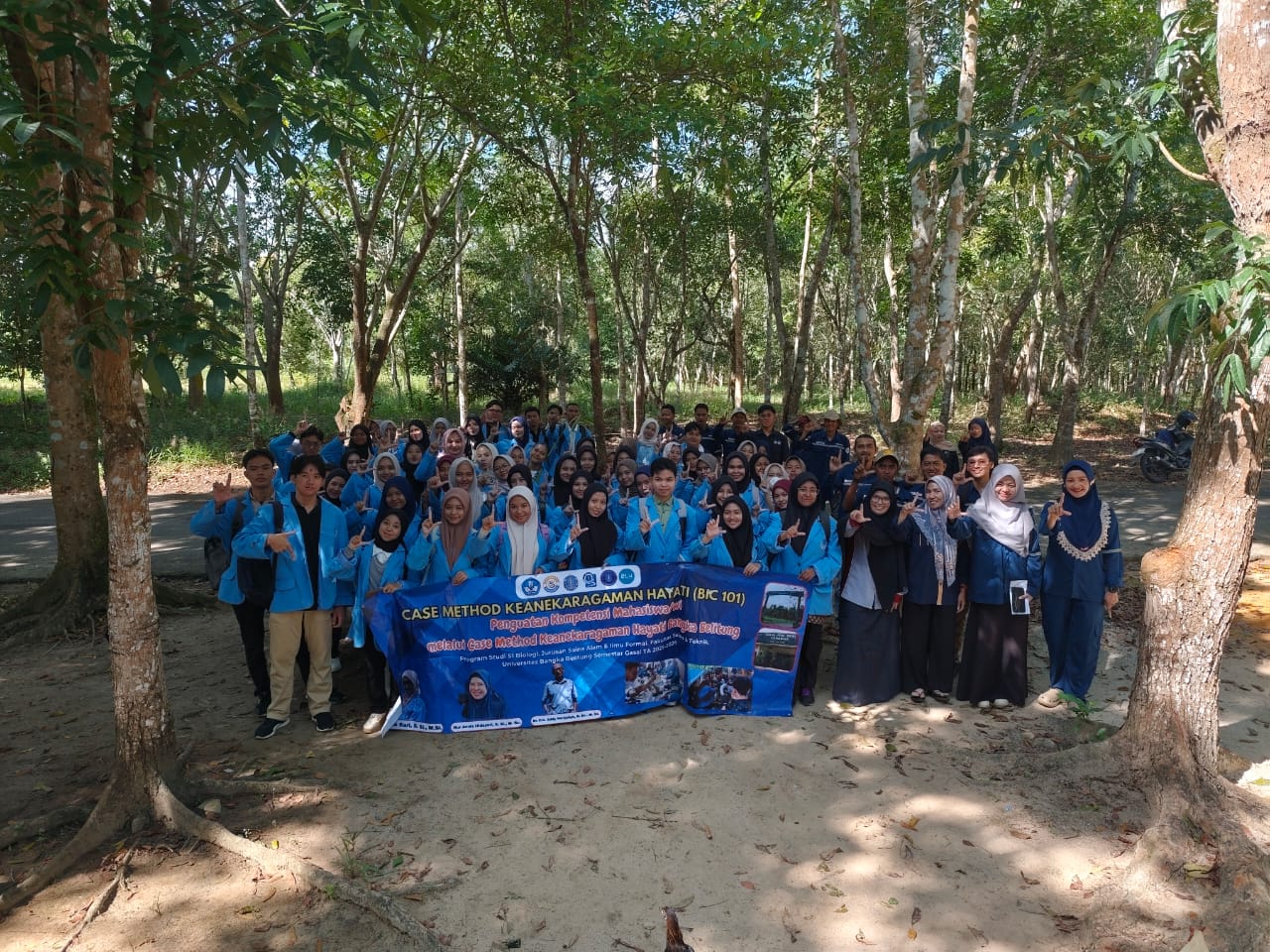 Mahasiswa Program Studi Biologi UBB Laksanakan Praktikum Lapangan Keanekaragaman Hayati