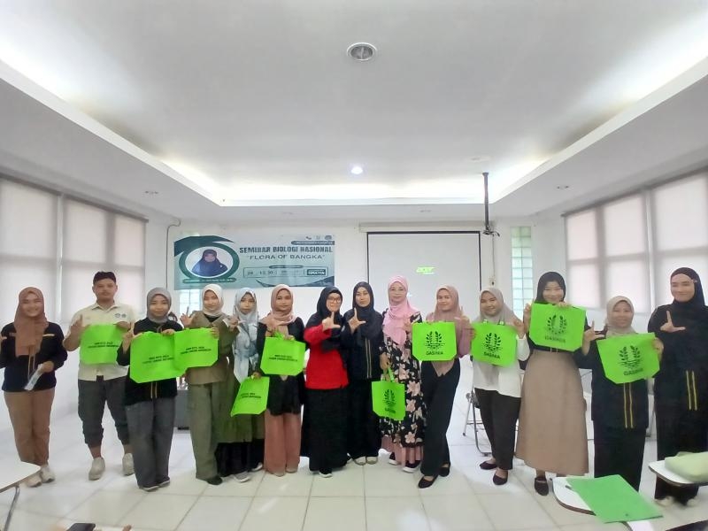 Tim Gasinia Biologi UBB Sukses Menggelarkan Seminar Nasional "Flora of Bangka"