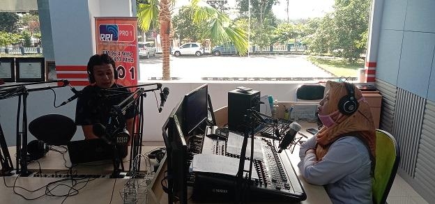 Dosen Biologi UBB berdialog Interaktif Melalui RRI Sungailiat: Strategi Dan Inovasi Pembelajaran di Era New Normal