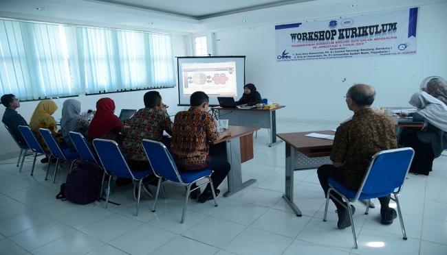 Menuju Akreditasi A, Prodi Biologi UBB Gelar Workshop Kurikulum